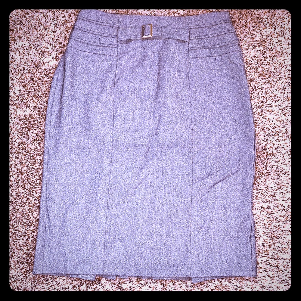 ✨XOXO✨static grey pencil skirt pleated back